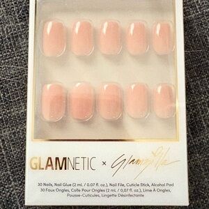 Glamnetic Glamzilla “For the IT Girls”